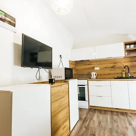 Apartmán Pri Jaskyni - *