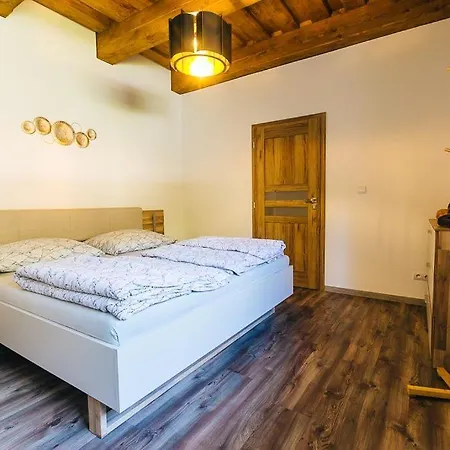 Apartmán Pri Jaskyni - *